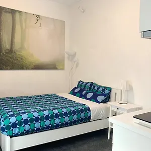 https://campolide-green-door-studio.hotels-lisbon-portugal.com
