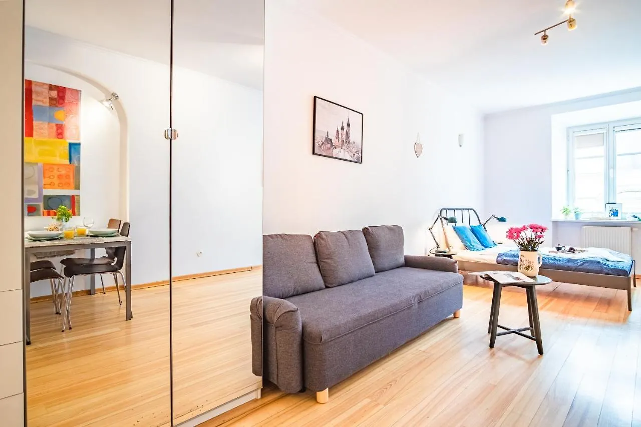 Mb Cracow Apartments كراكوفيا