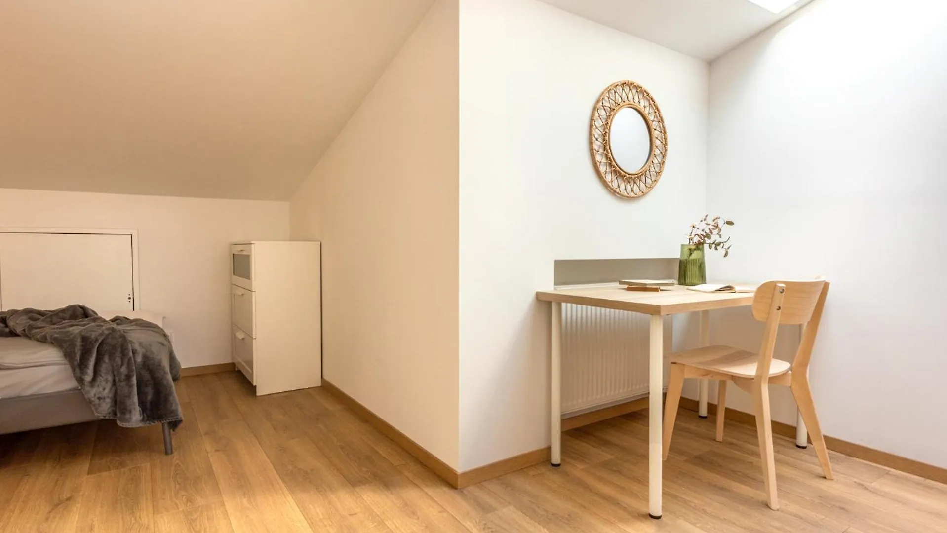 Mb Cracow Apartments كراكوفيا